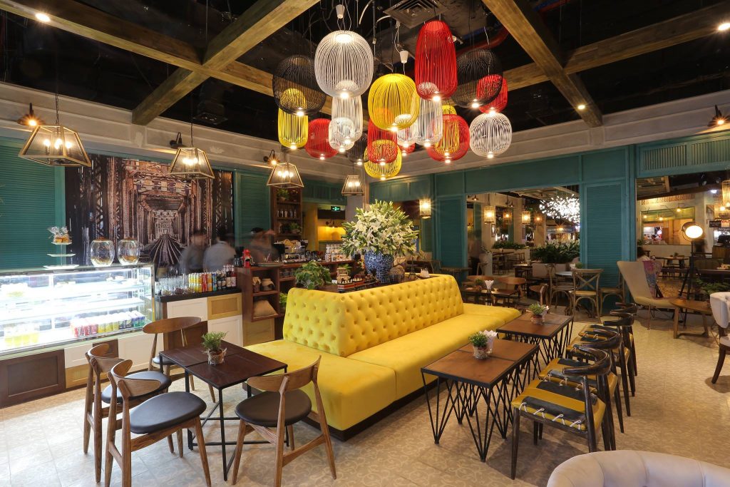 thiết kế quán cafe phá cách cổ điển